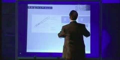 Bill Gates demonstrerar en ny typ av whiteboard
