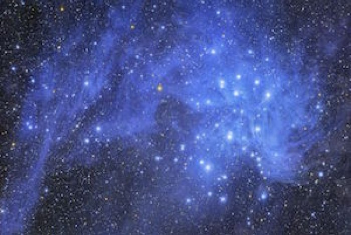 Interstellärt damm kan vara katalysator för komplex organisk kemi