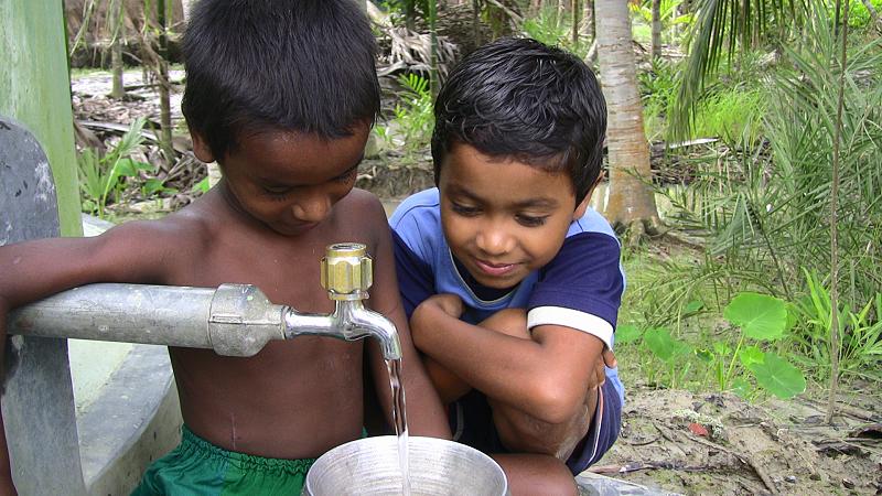 Många brunnar i till exempel Bangladesh har vatten med förhöjda halter arsenik.